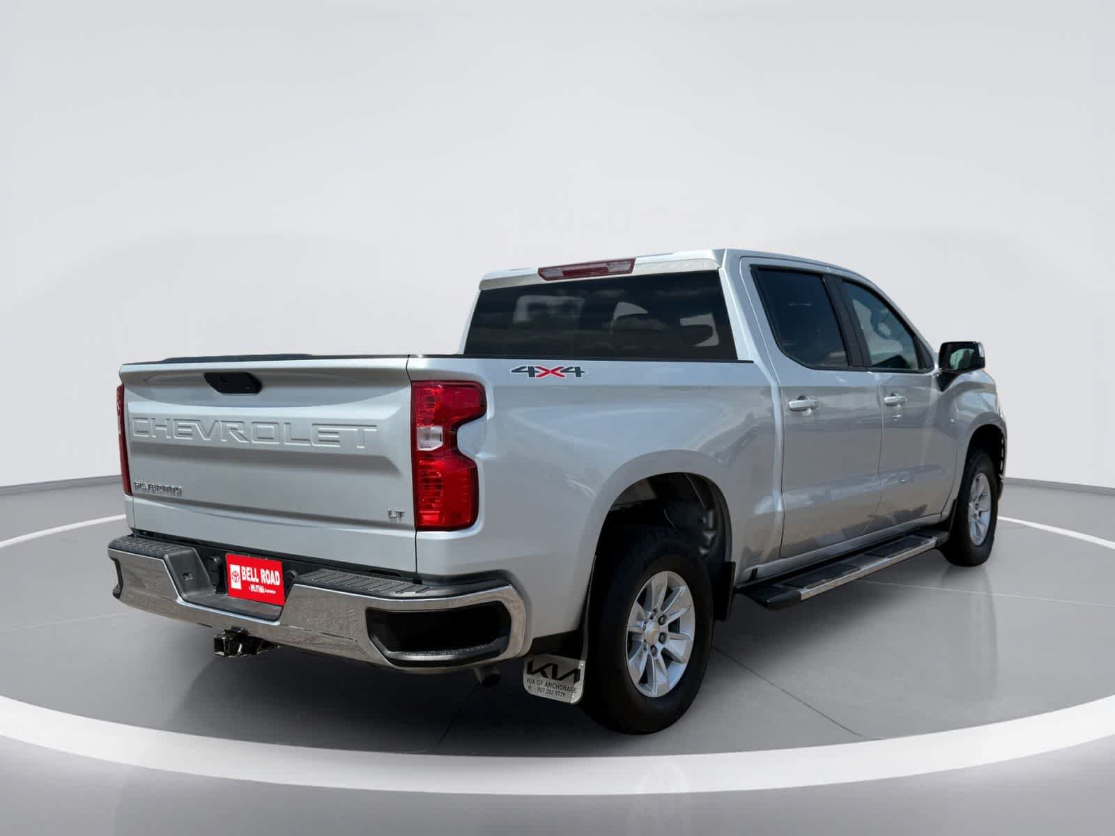 Used 2021 Chevrolet Silverado 1500 LT AWD/4WD image 9