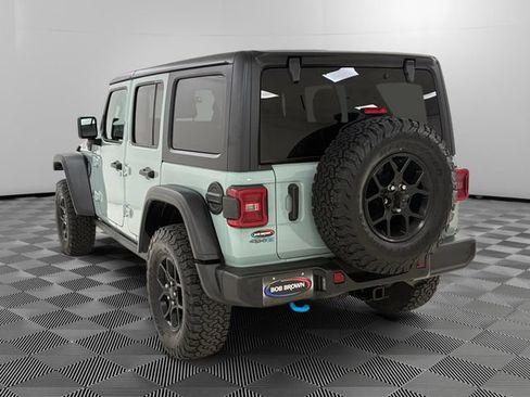 Used 2024 Jeep Wrangler Unlimited AWD/4WD image 3