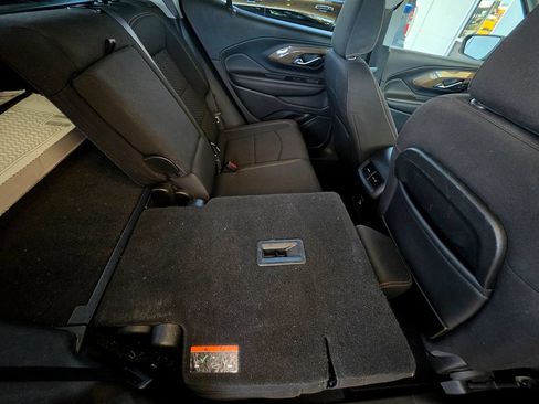 Used 2021 GMC Terrain SLE FWD image 50
