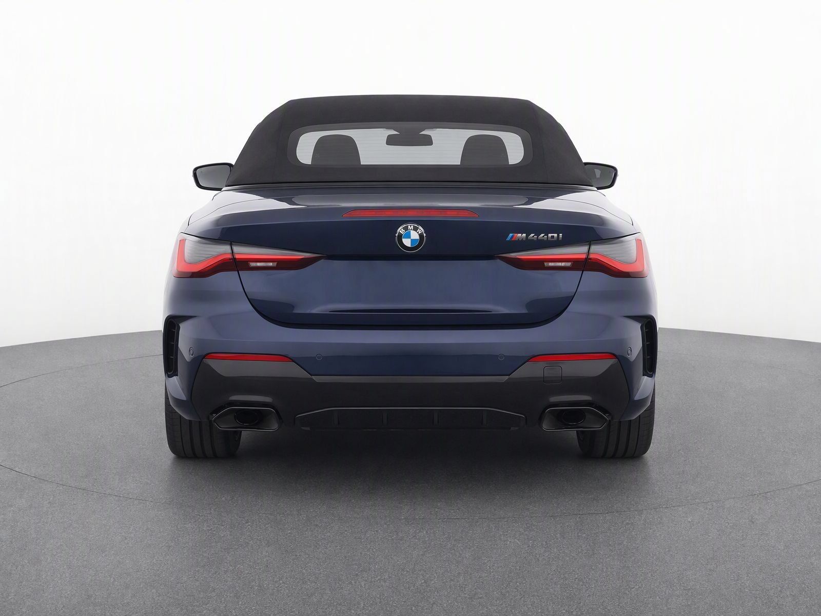 Used 2024 BMW M440i Convertible w/ Premium Package RWD image 5