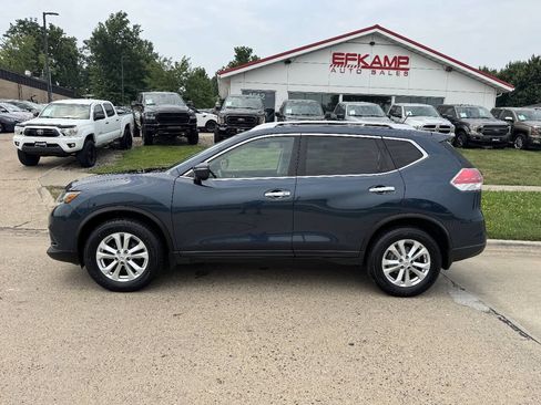 Used 2016 Nissan Rogue SV AWD/4WD image 2