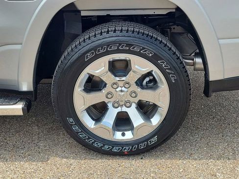 New 2026 RAM 1500 4x4 Crew Cab image 18