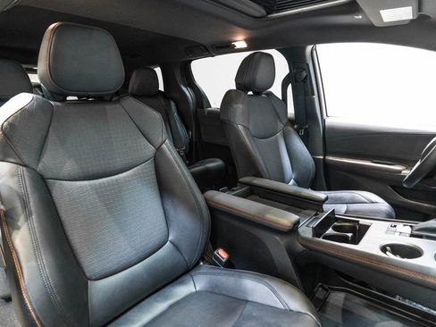 Certified 2023 Toyota Sienna XSE w/ XSE Plus Package image 16