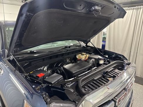 Used 2020 GMC Sierra 1500 SLT w/ SLT Premium Plus Package AWD/4WD image 28
