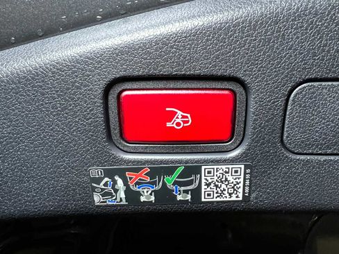 New 2025 Mercedes-Benz CLE 300 4MATIC Cabriolet image 15