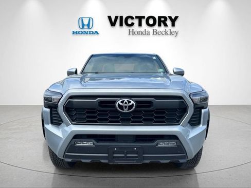 Used 2024 Toyota Tacoma TRD Off-Road AWD/4WD image 8