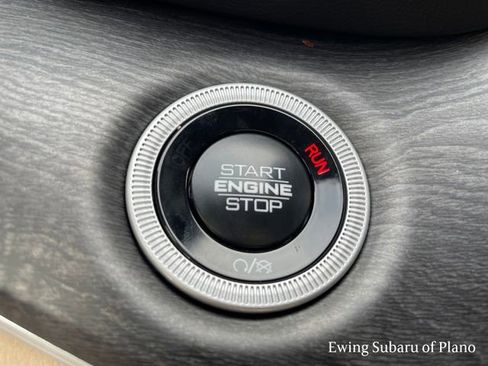 Used 2024 Jeep Grand Cherokee Limited w/ Luxury Tech Group II image 37