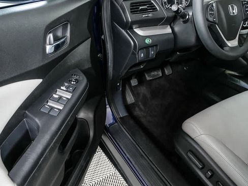 Used 2016 Honda CR-V EX image 7