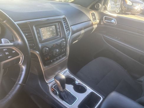 Used 2016 Jeep Grand Cherokee Laredo w/ Quick Order Package 23E image 15