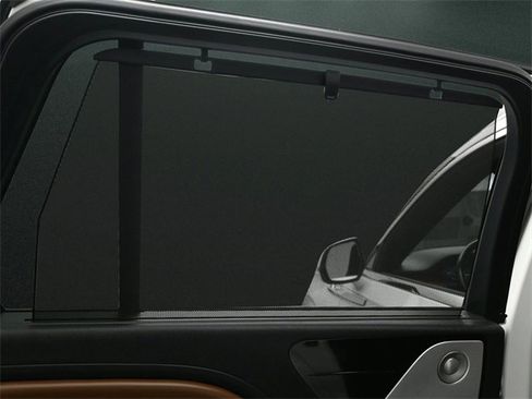 Used 2021 Lincoln Aviator Reserve w/ Equipment Group 210A image 13