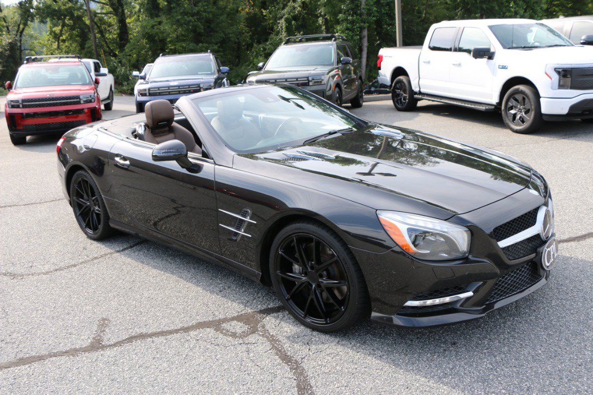 Used 2014 Mercedes-Benz SL 550 image 10
