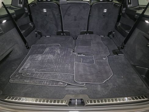 Used 2024 Volvo XC90 B5 Core w/ Climate Package image 13