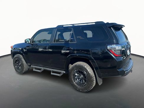 Used 2018 Toyota 4Runner TRD Off-Road Premium image 5