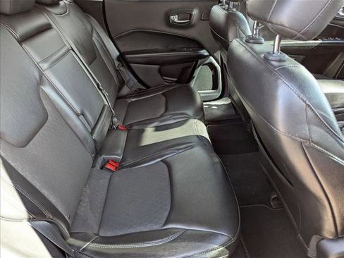 Used 2018 Jeep Compass Latitude w/ Popular Equipment Group image 18