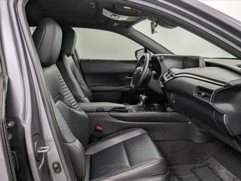 Used 2020 Lexus UX 200 w/ Accessory Package FWD image 21