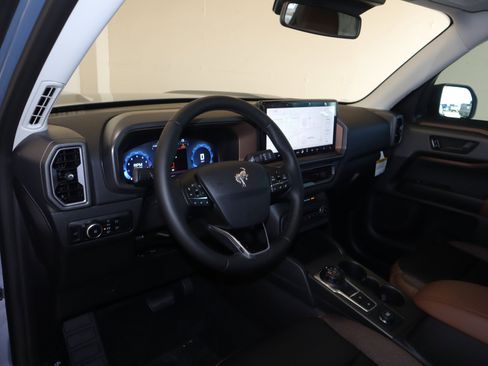 New 2025 Ford Bronco Sport Outer Banks w/ Outer Banks Tech Package+ AWD/4WD image 21