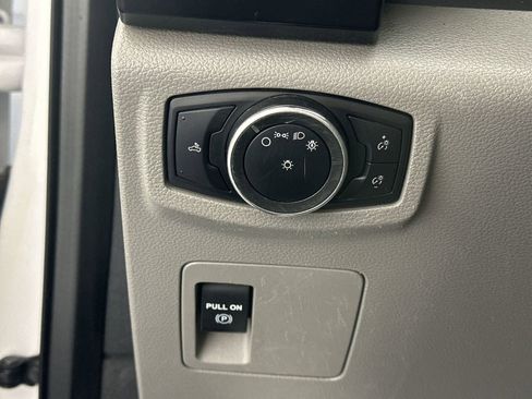 Used 2018 Ford F150 XL w/ Equipment Group 101A Mid image 22