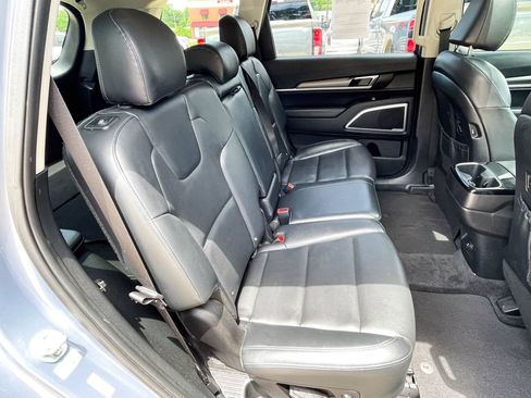 Used 2020 Kia Telluride S w/ S 8 Passenger Seating Package AWD/4WD image 13