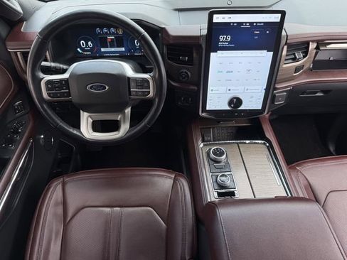 Used 2023 Ford Expedition Max Limited AWD/4WD image 13