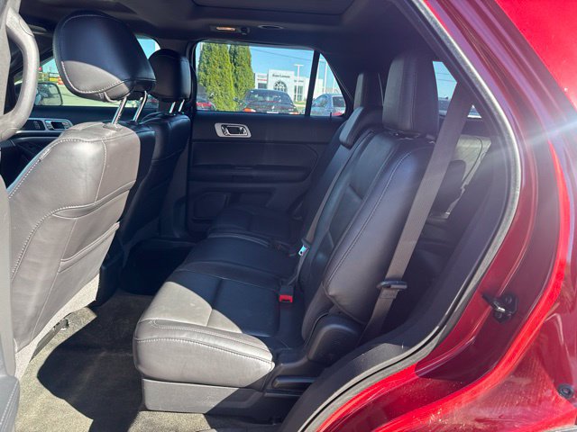Used 2014 Ford Explorer XLT w/ Equipment Group 202A AWD/4WD image 10
