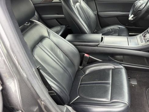 Used 2019 Lincoln MKZ Reserve image 7