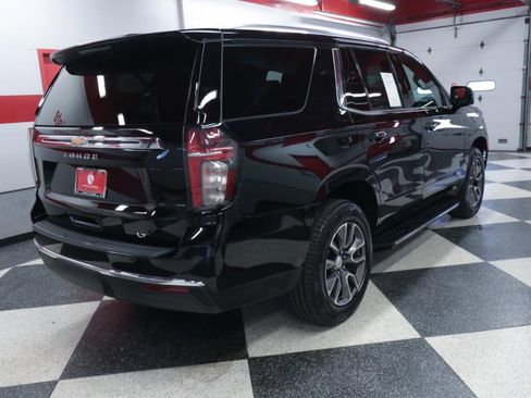 Used 2022 Chevrolet Tahoe LT w/ Luxury Package RWD image 8