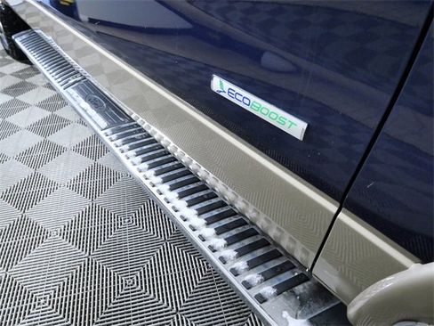 Used 2014 Ford F150 King Ranch w/ King Ranch Luxury Package image 10