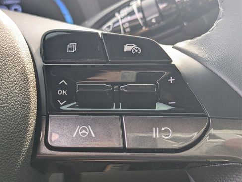 Used 2026 Hyundai Elantra Sport image 31