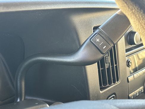 Used 2020 Chevrolet Express 2500 image 19