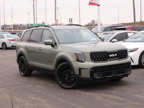 Used 2024 Kia Telluride SX Prestige X-Line image 2