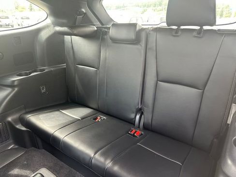 Used 2024 Toyota Highlander XSE image 20