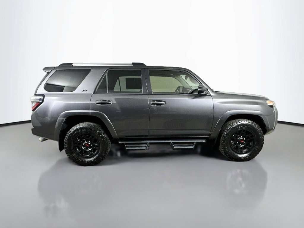 Used 2020 Toyota 4Runner SR5 Premium w/ Moonroof Package AWD/4WD image 7