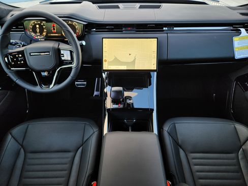 New 2026 Land Rover Range Rover Sport SV image 26