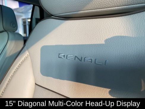 Used 2024 GMC Yukon Denali image 33