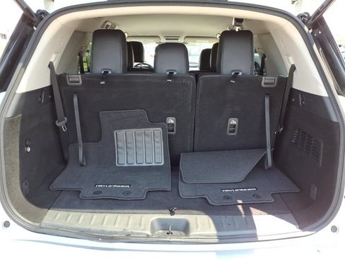 Certified 2024 Nissan Pathfinder SL AWD/4WD image 12