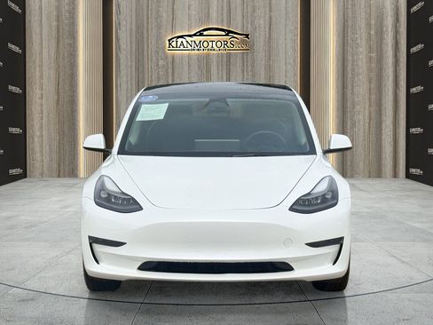 Used 2023 Tesla Model 3 Standard Range RWD image 5