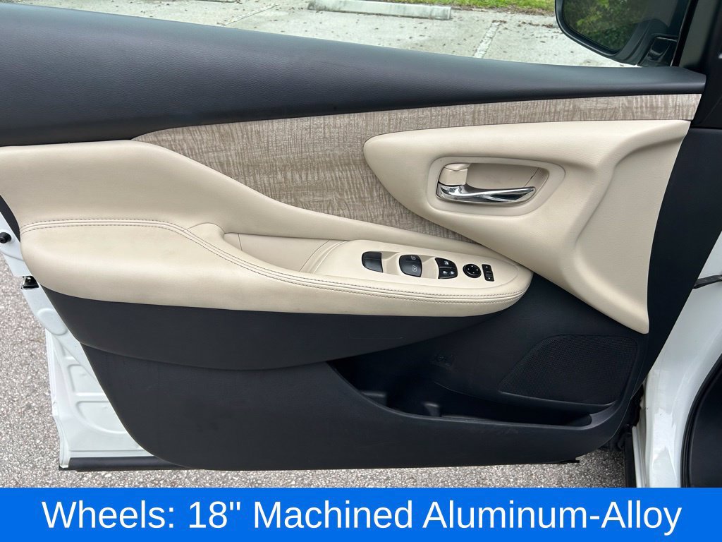 Used 2022 Nissan Murano SV FWD image 17