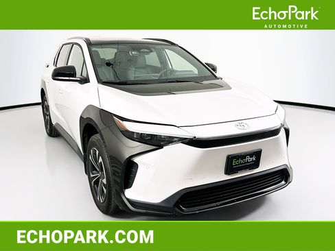Used 2024 Toyota bZ4X XLE w/ Weather Package image 1