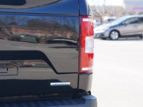 Used 2018 Ford F150 XLT w/ Equipment Group 302A Luxury image 8