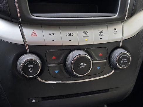 Used 2015 Dodge Journey American Value Package w/ Flexible Seating Group image 33