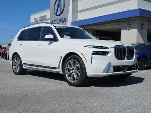 Used 2025 BMW X7 xDrive40i image 2