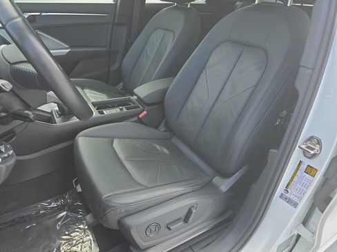 Used 2020 Audi Q3 2.0T Premium w/ Convenience Package AWD/4WD image 24