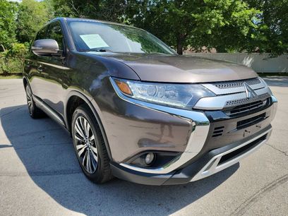 Used 2019 Mitsubishi Outlander SE