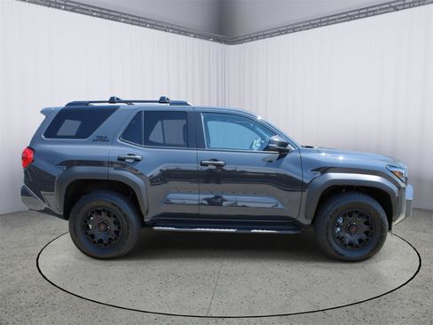 Certified 2026 Toyota 4Runner TRD Off-Road Premium w/ Tow Technology Package AWD/4WD image 9