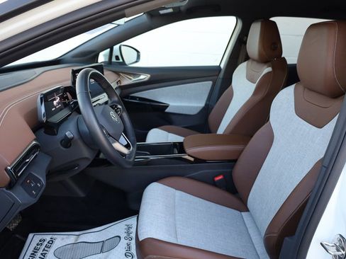 Used 2023 Volkswagen ID.4 Pro image 15