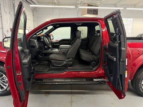 Used 2019 Ford F150 XLT w/ Equipment Group 301A Mid AWD/4WD image 32