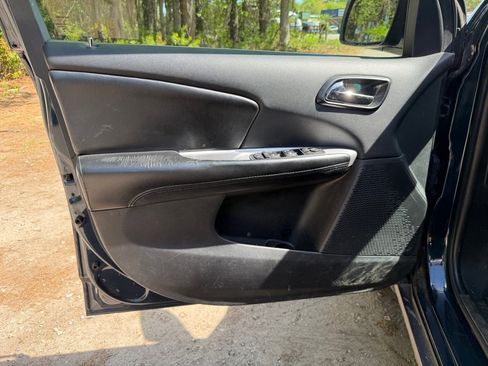 Used 2013 Dodge Journey SE image 15