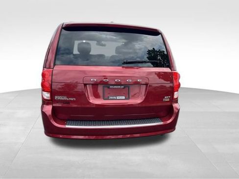 Used 2016 Dodge Grand Caravan SXT FWD image 6
