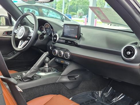 Used 2023 MAZDA MX-5 Miata Grand Touring RWD image 21