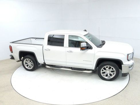 Used 2018 GMC Sierra 1500 SLT w/ Max Trailering Package image 20